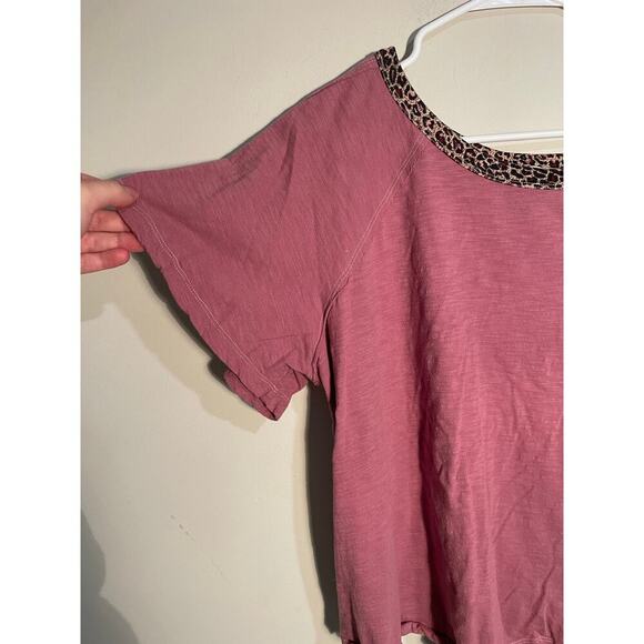Kori America Pink Tshirt with Cheetah Print Trim - Picture 3 of 8